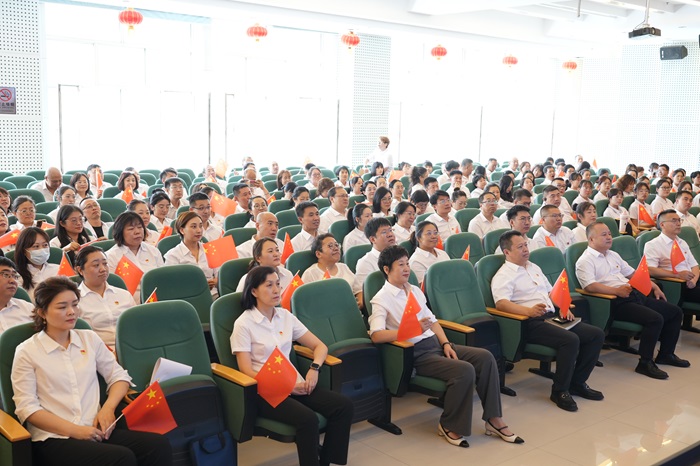 銘記歷史 緬懷先烈 珍愛和平 開創(chuàng)未來